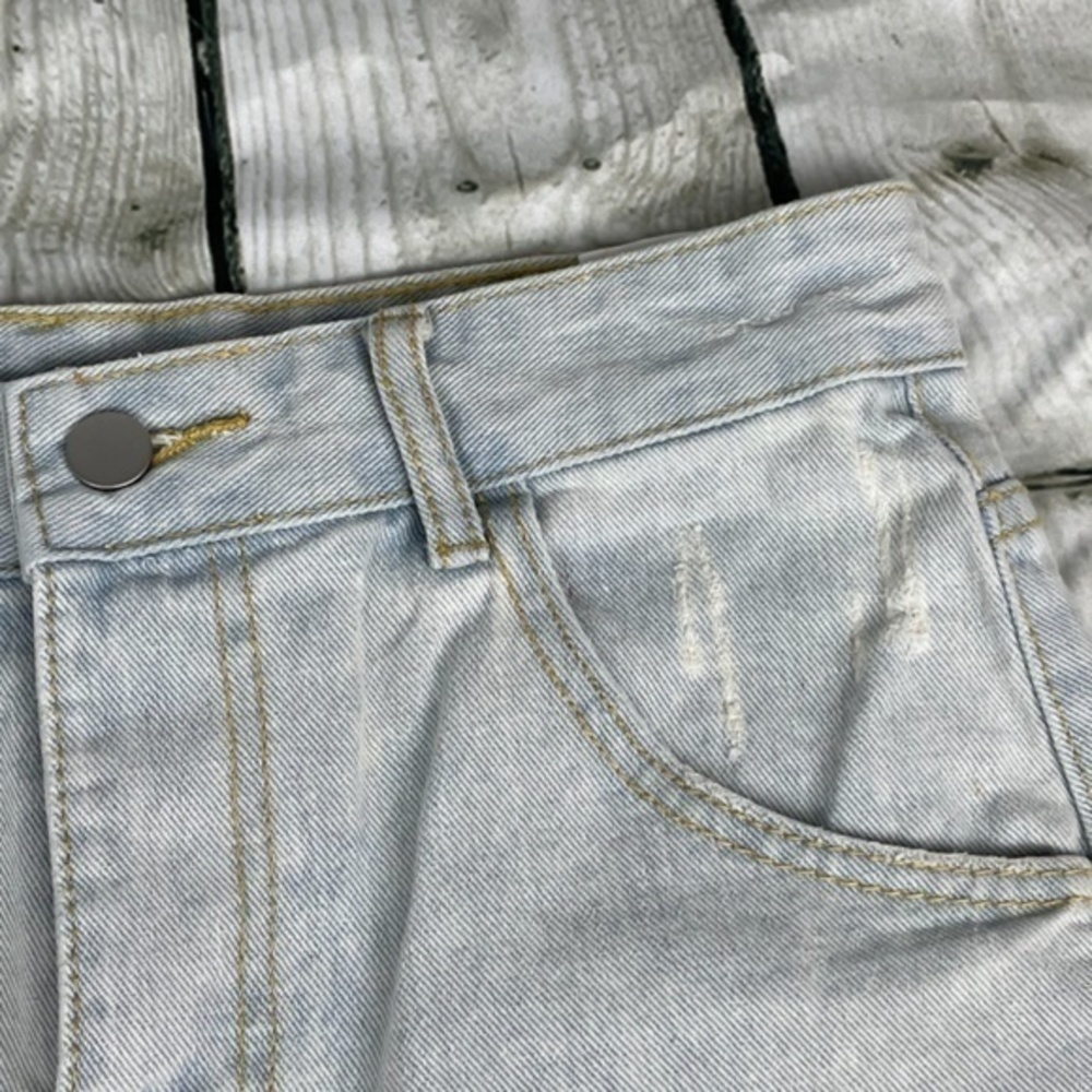 BELLE DE JOUR Light Blue Cutoff Shorts Medium - Picture 7 of 13